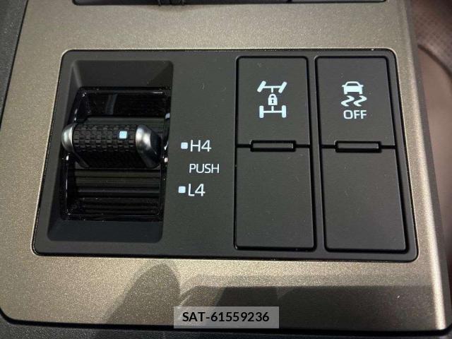 Toyota Land Cruiser 250 2024-05 8729984-17