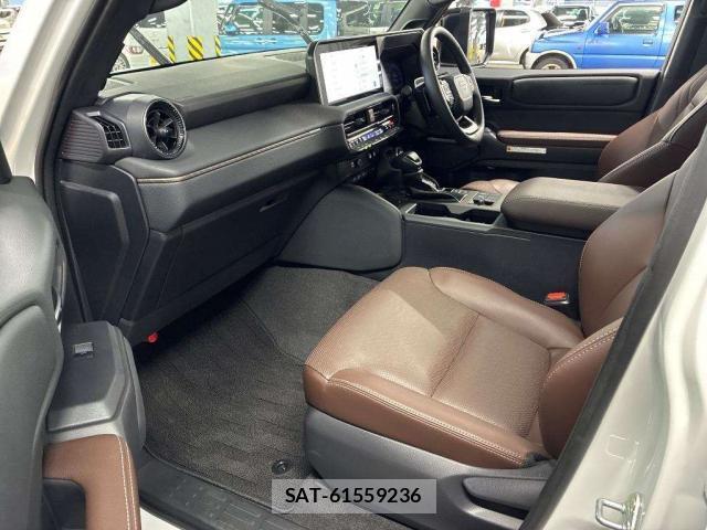 Toyota Land Cruiser 250 2024-05 8729984-5