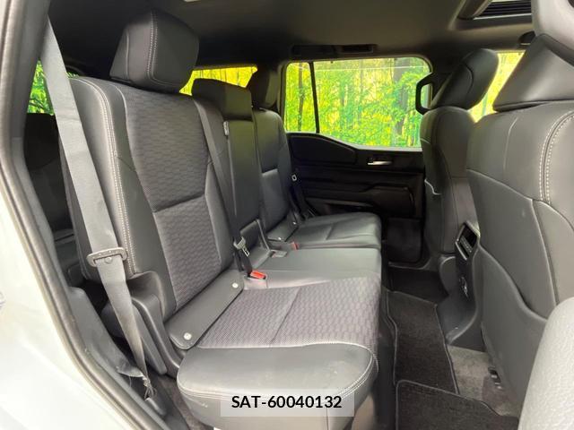 Toyota Land Cruiser 250 2024-12 8730851-8