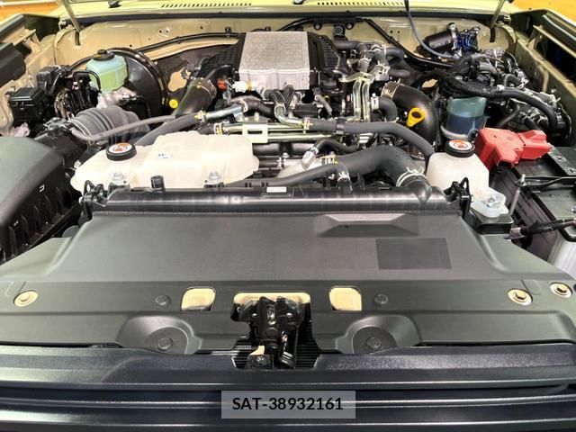 Toyota Land Cruiser 70 2025-08 8727036-17