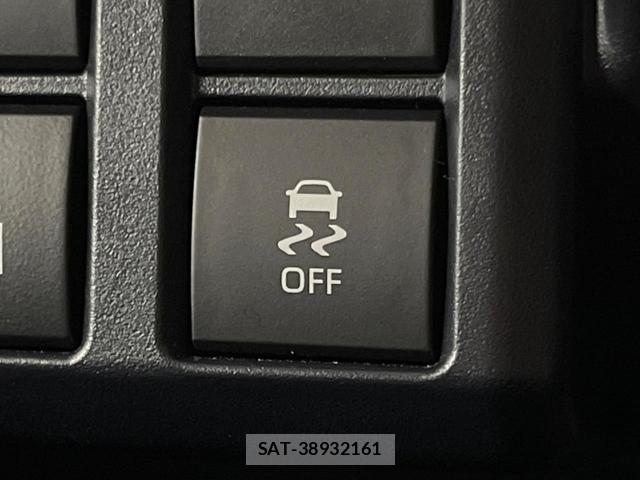 Toyota Land Cruiser 70 2025-08 8727036-7