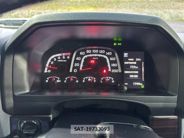 Toyota Land Cruiser 70 2024-12 8728940-11