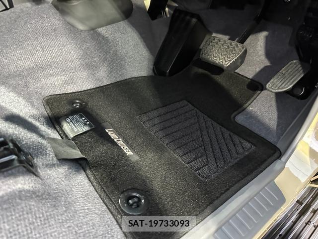 Toyota Land Cruiser 70 2024-12 8728940-13