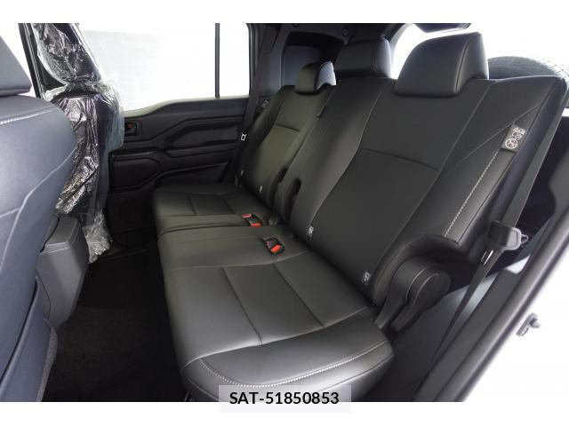 Toyota Land Cruiser FJ 2026-06 8727000-6