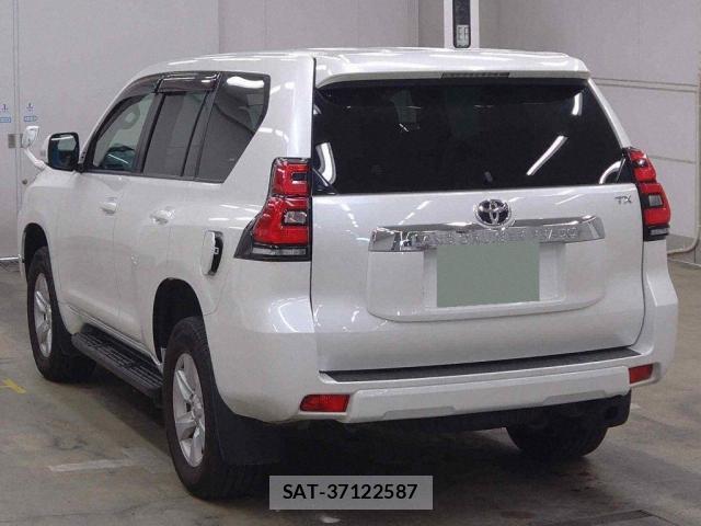 2020 Toyota LandCruiser Prado — Photo 2