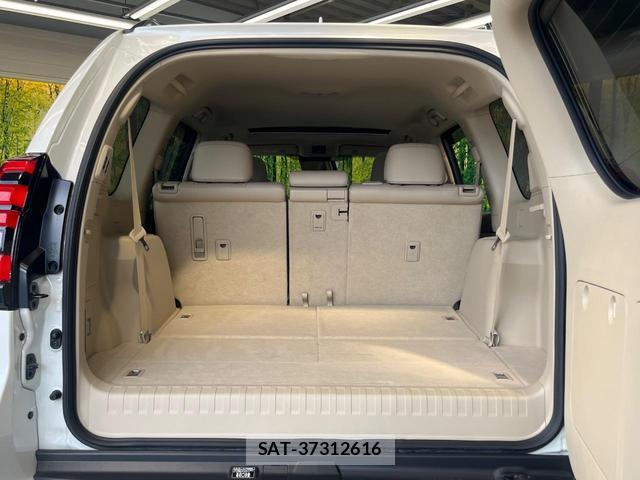 Toyota LAND CRUISER PRADO 2023-01 8730842-10