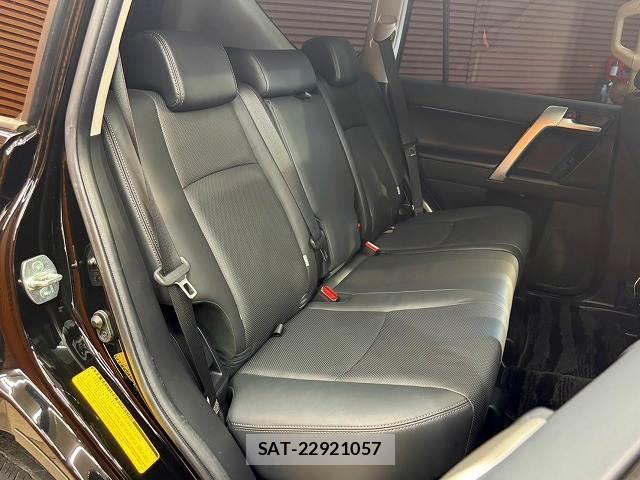 Toyota LAND CRUISER PRADO 2022-03 8730871-11