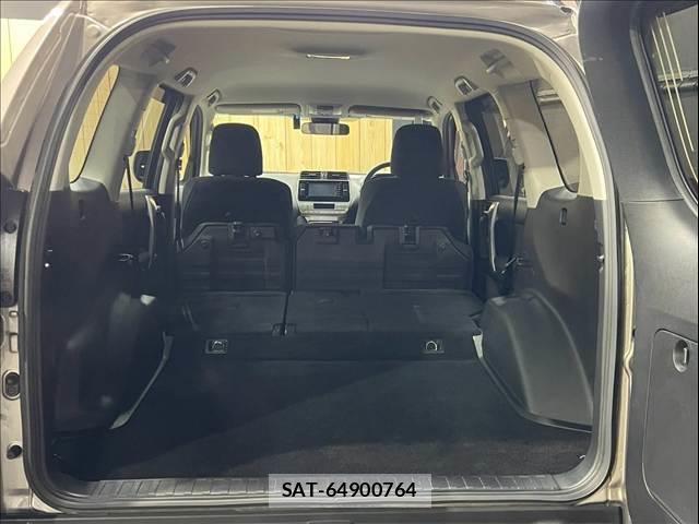 Toyota LAND CRUISER PRADO 2018-03 8731353-12