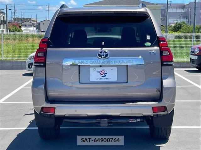 Toyota LAND CRUISER PRADO 2018-03 8731353-15