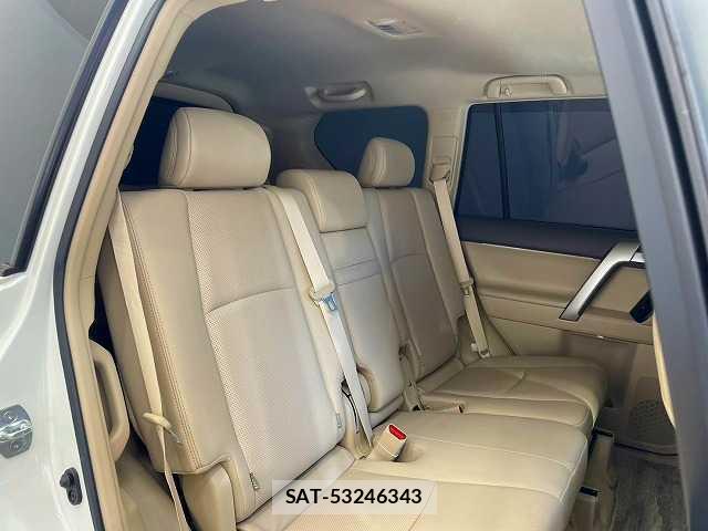 Toyota LAND CRUISER PRADO 2023-07 8731390-10
