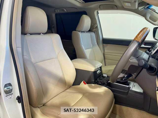Toyota LAND CRUISER PRADO 2023-07 8731390-9