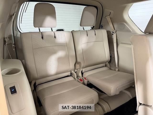 Toyota LAND CRUISER PRADO 2018-03 8731399-11