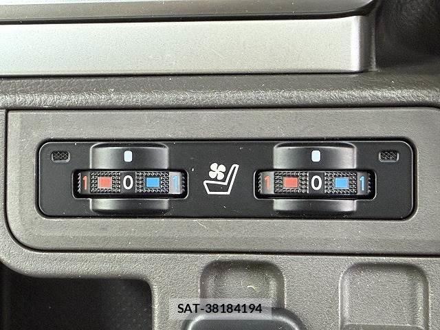 Toyota LAND CRUISER PRADO 2018-03 8731399-8
