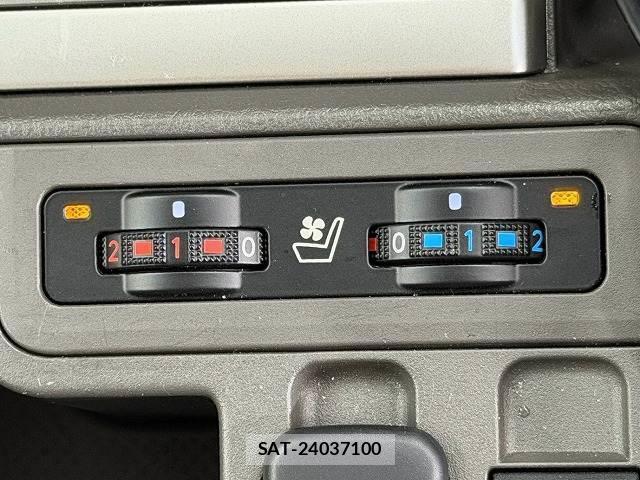 Toyota LAND CRUISER PRADO 2023-09 8731400-5