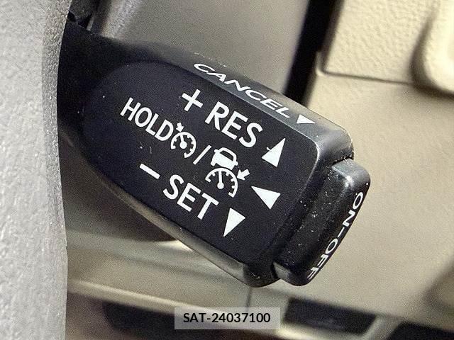 Toyota LAND CRUISER PRADO 2023-09 8731400-6