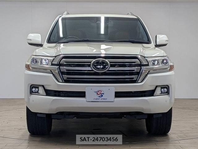 Toyota LAND CRUISER 2016-06 8725999-14