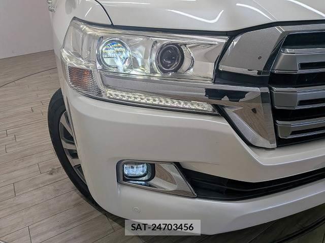 Toyota LAND CRUISER 2016-06 8725999-19