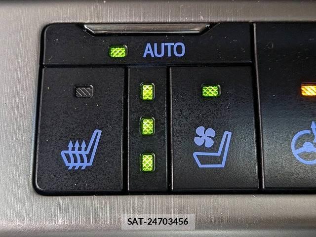 Toyota LAND CRUISER 2016-06 8725999-8
