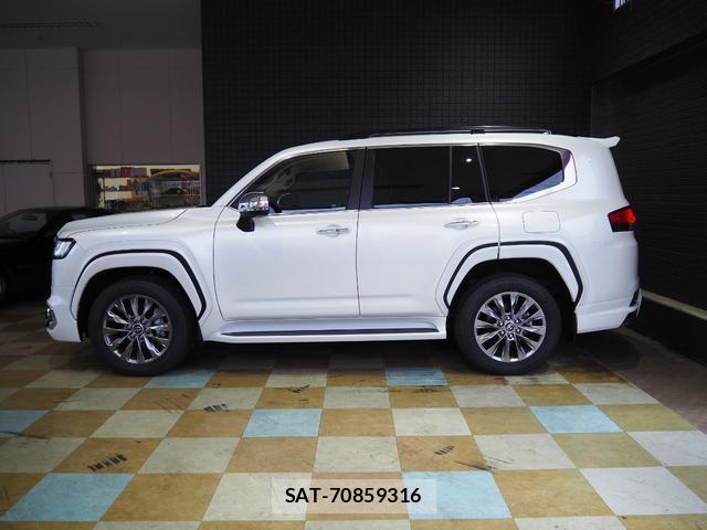 Toyota LAND CRUISER 2023-11 8726326-10