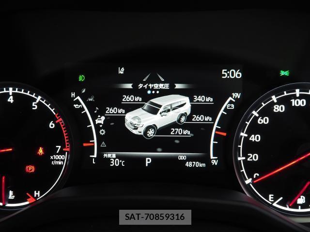 Toyota LAND CRUISER 2023-11 8726326-14