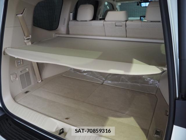 Toyota LAND CRUISER 2023-11 8726326-19