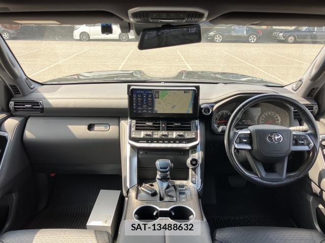 Toyota LAND CRUISER 2022-04 8727642-2