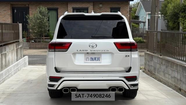 Toyota LAND CRUISER 2024-05 8729653-1