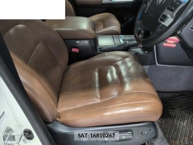 Toyota LAND CRUISER 2014-11 8729979-3