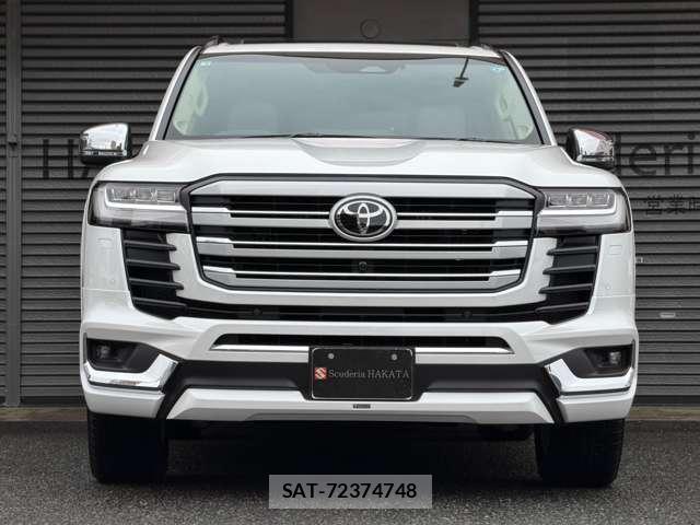 Toyota LAND CRUISER 2026-01 8731018-1