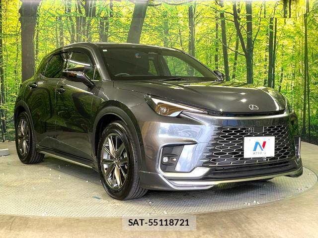Lexus LBX 2024-04 8728702-15