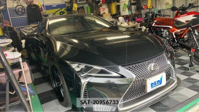 Lexus LC 2018-02 8729603-11