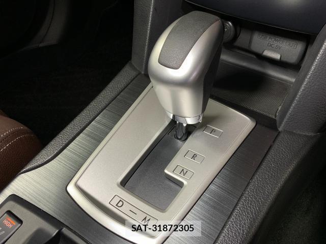 Subaru OUTBACK 2013-06 8730667-16