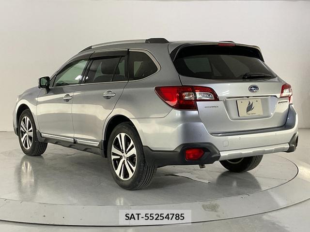 Subaru OUTBACK 2021-02 8730670-4
