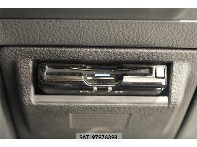 Subaru LEVORG 2017-09 8726026-4