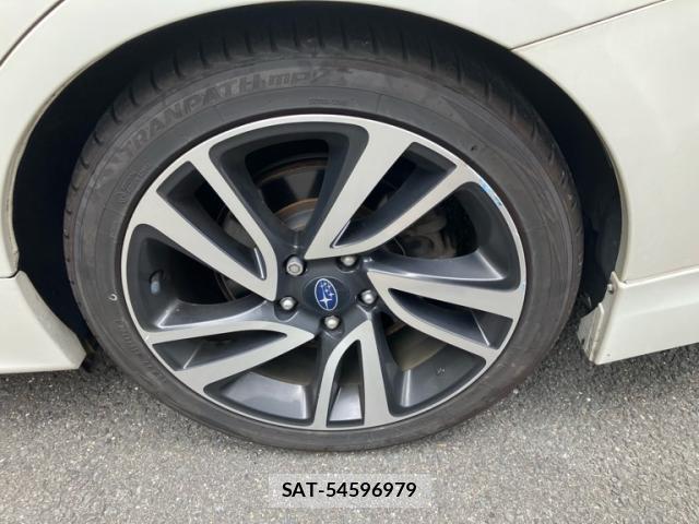 Subaru LEVORG 2014-08 8727191-12