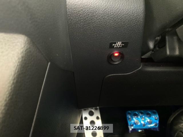 Subaru LEVORG 2018-08 8728735-18