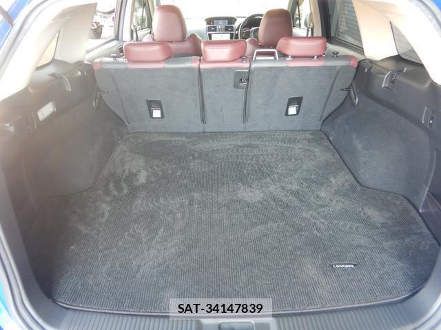 Subaru LEVORG 2017-09 8731267-12