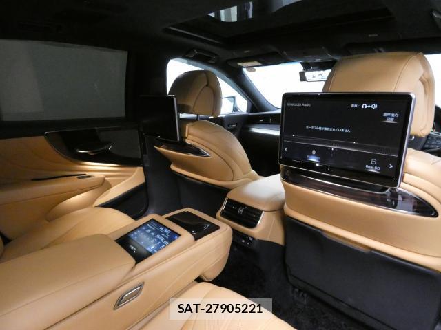 Lexus LS 2022-10 8727790-16