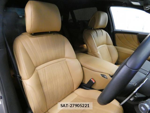 Lexus LS 2022-10 8727790-5