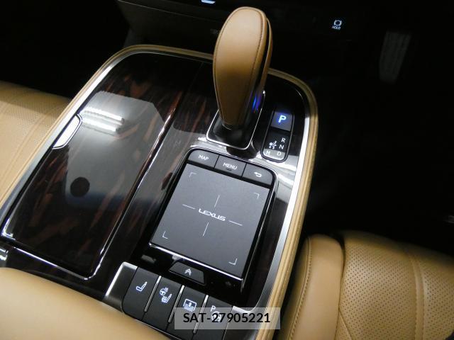 Lexus LS 2022-10 8727790-9