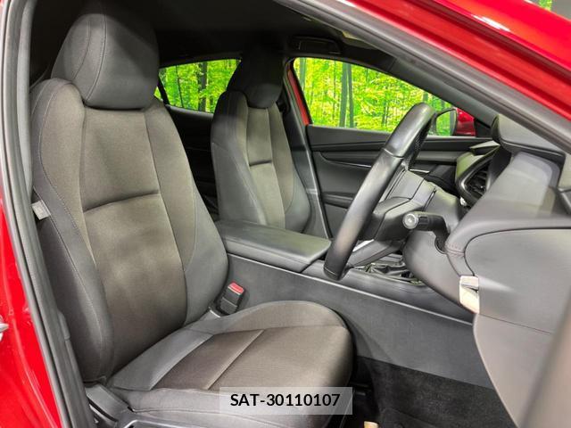 Mazda MAZDA3 2022-07 8726743-7