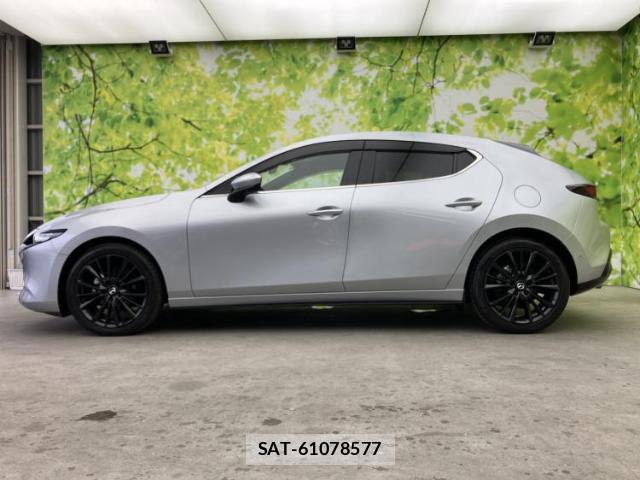 Mazda MAZDA3 2019-07 8730214-1
