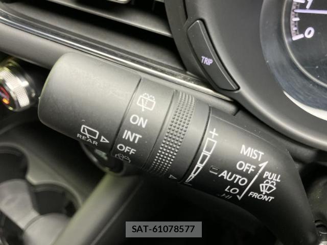 Mazda MAZDA3 2019-07 8730214-17