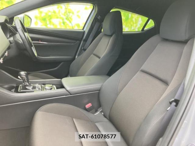 Mazda MAZDA3 2019-07 8730214-5
