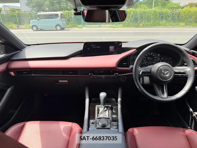 Mazda MAZDA3 2025-02 8730444-11