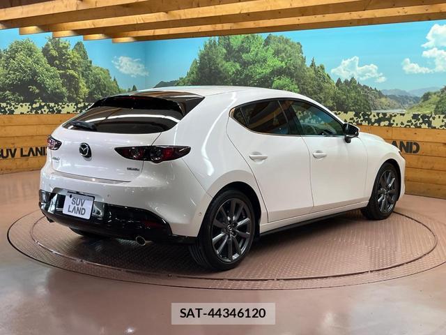 Mazda MAZDA3 2020-09 8730616-16
