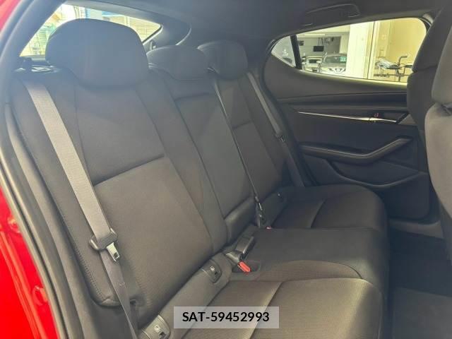 Mazda MAZDA3 2019-05 8731381-11