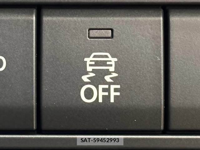 Mazda MAZDA3 2019-05 8731381-7