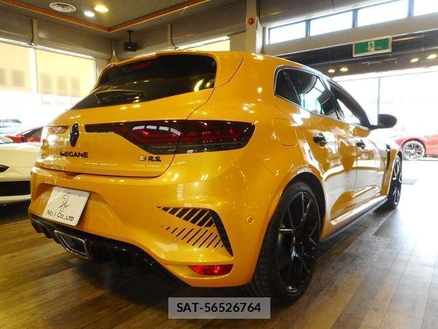 Renault MEGANE 2024-11 8727269-1