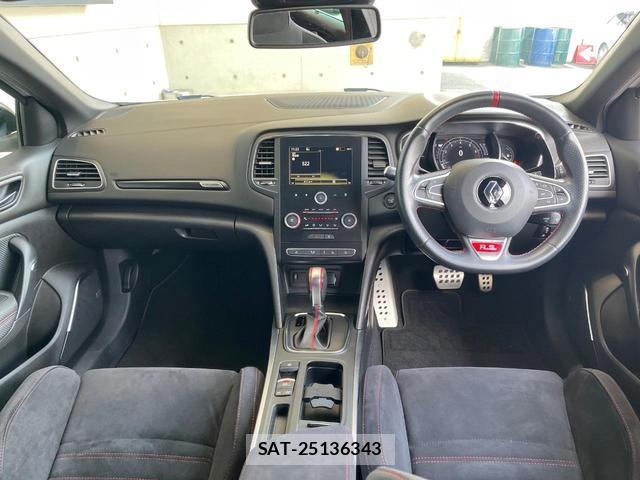 Renault MEGANE 2019-07 8731058-1